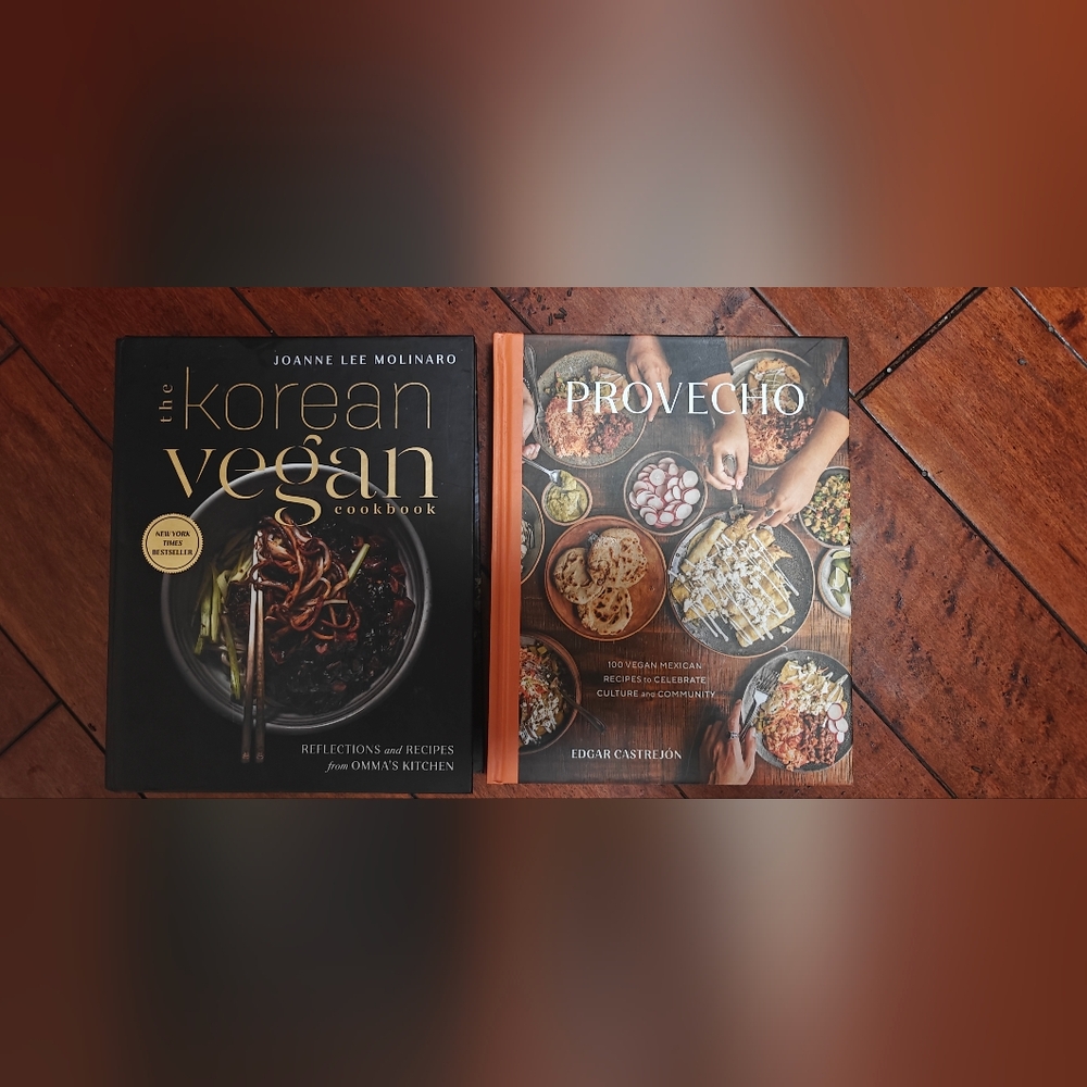 Provecho Cookbook - Orange and Black
